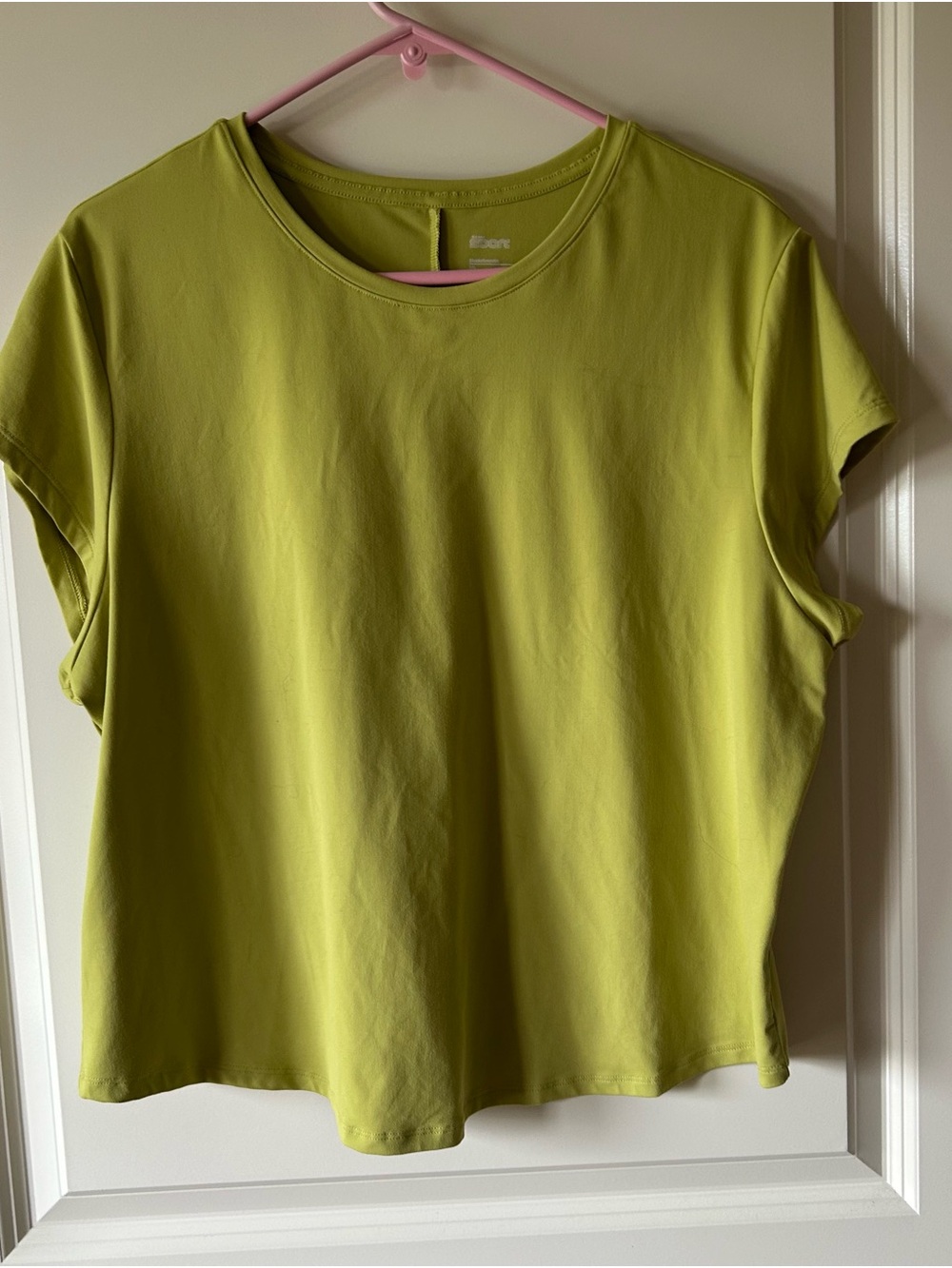 Old Navy Women's active wear cap sleeve top- marshy green- size XXL- never worn